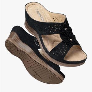 Comfortable Black Wedge Sandals